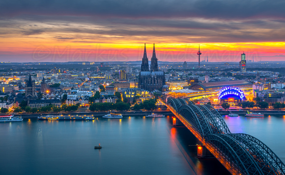 Sunset over Cologne ©MarkusLandsmann