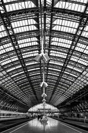 Cologne central station bw ©MarkusLandsmann