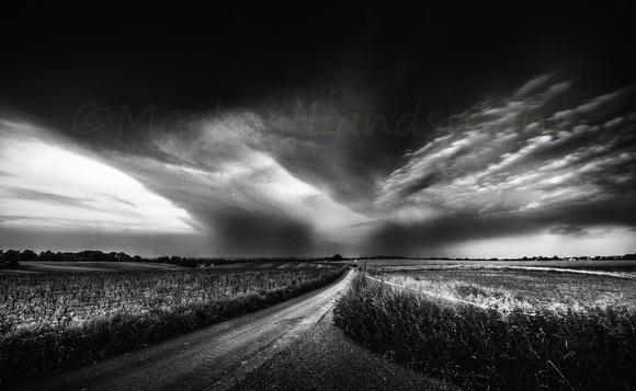 Storm is coming bw ©MarkusLandsmann