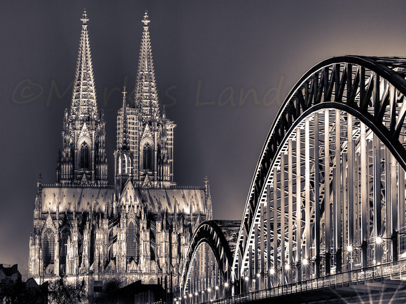 Cologne Cathedral toned by night